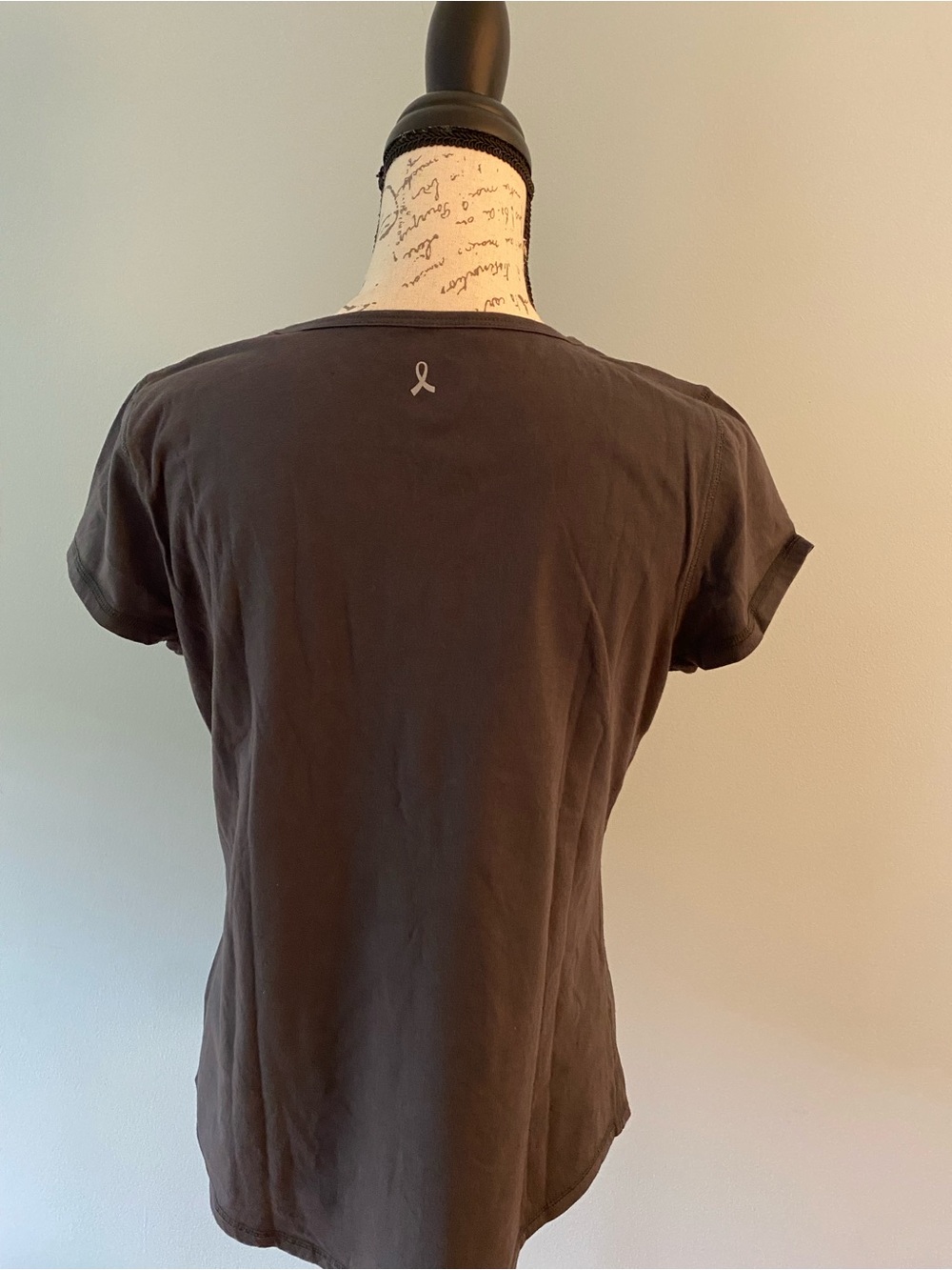 Women's Black Tee with Pink Studded Pattern Size Large - Picture 2 of 5